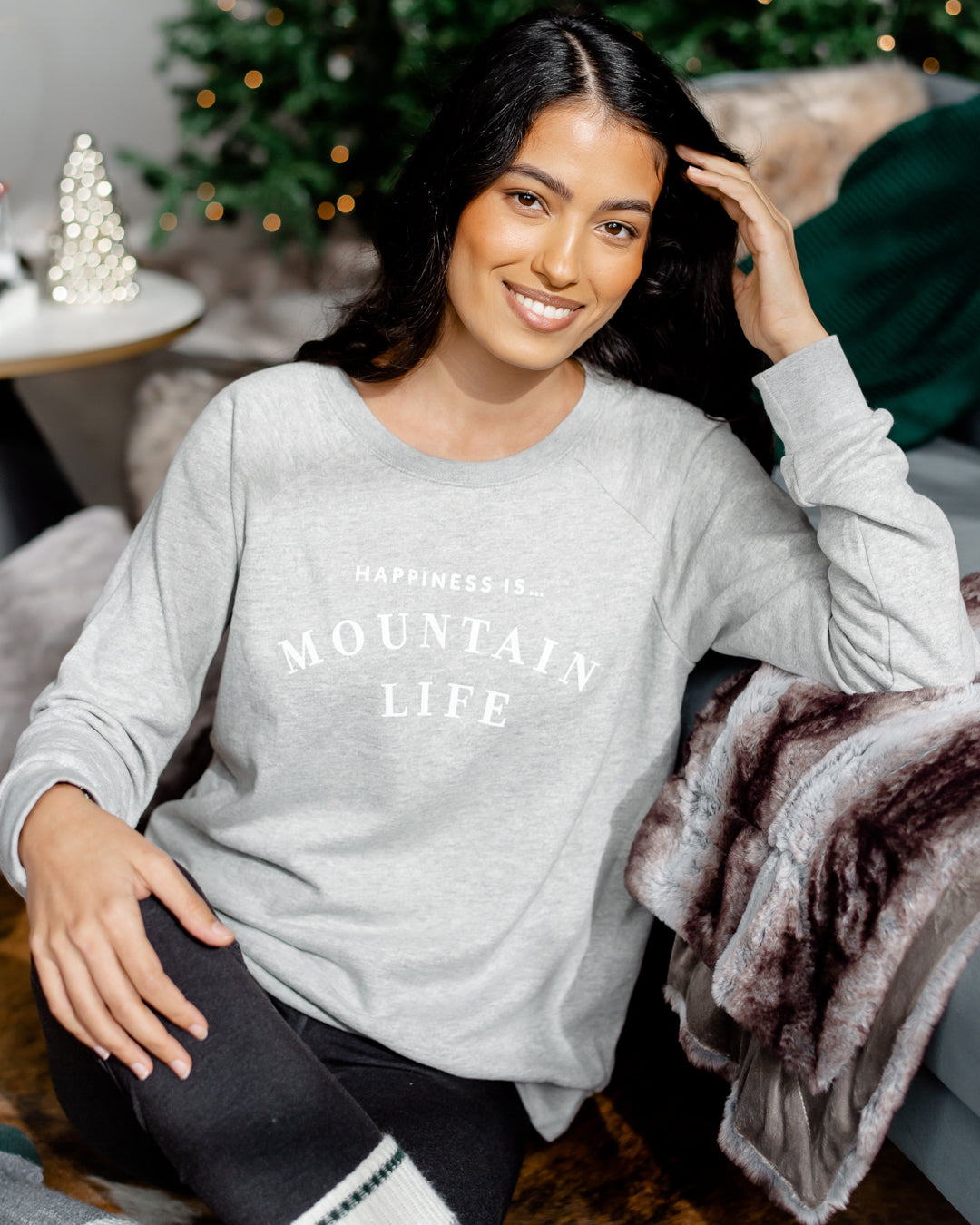 Women&#39;s Mountain Life Crew Sweatshirt, Heather Grey