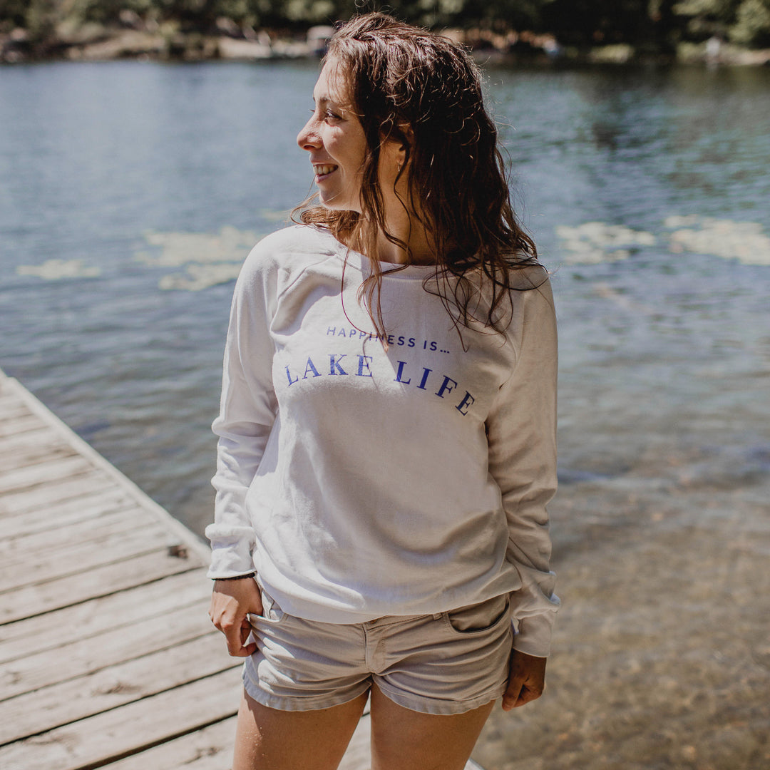 Women&#39;s Lake Life Crew Sweatshirt, White